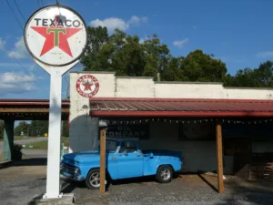 diesel_station_blue_truck